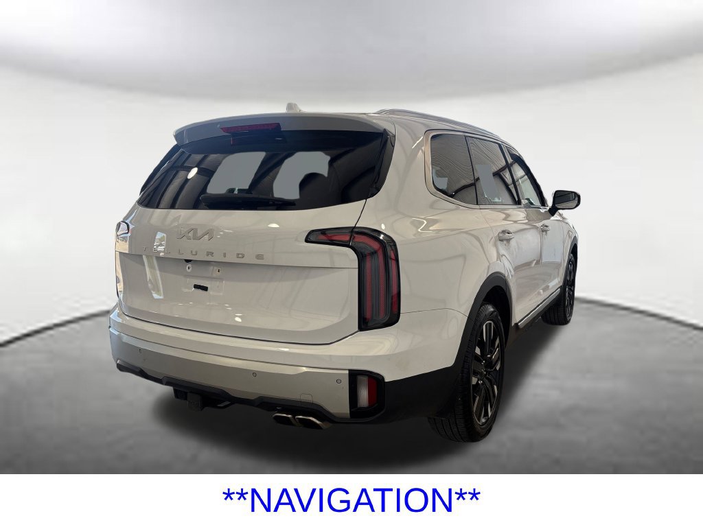 Used 2024 Kia Telluride SX w/ Towing Package FWD image 5