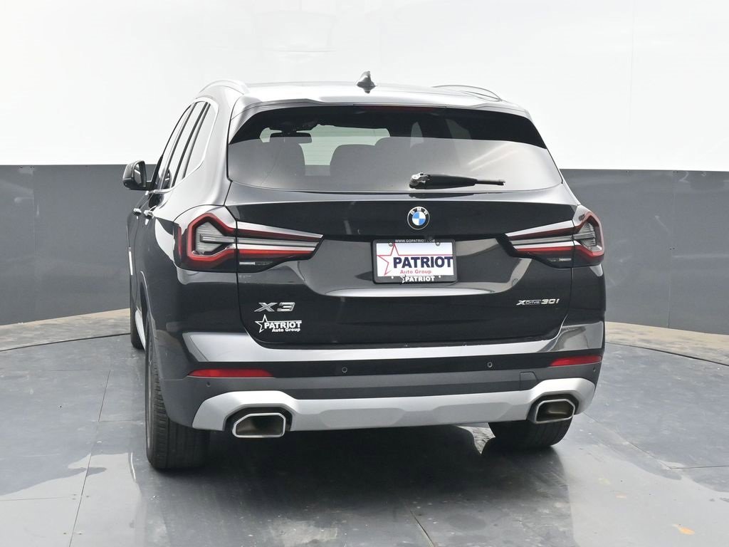 Used 2023 BMW X3 xDrive30i image 4