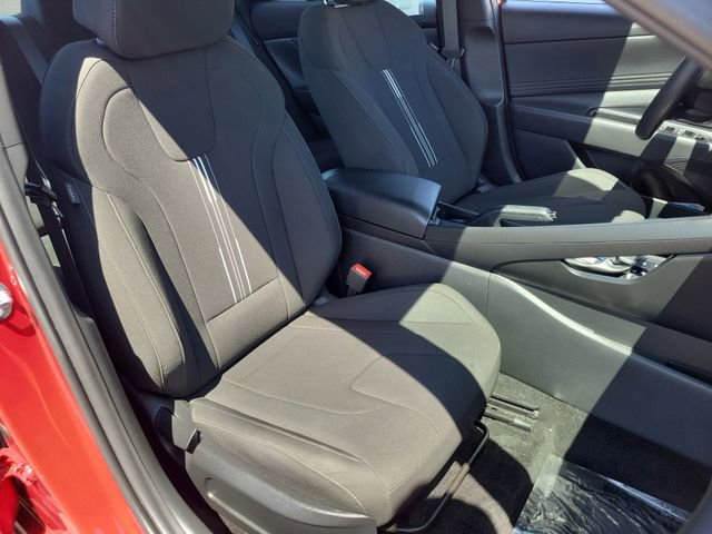 Used 2025 Hyundai Elantra Sport image 20