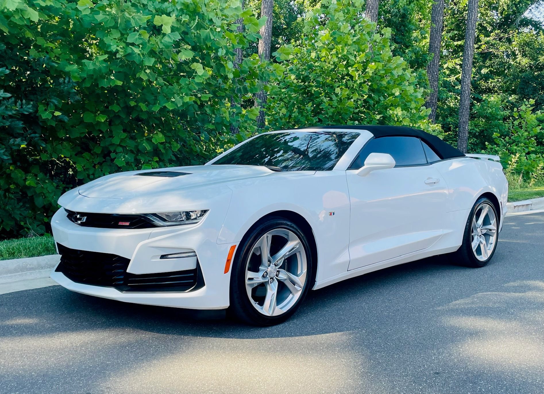 Used 2022 Chevrolet Camaro SS RWD image 24