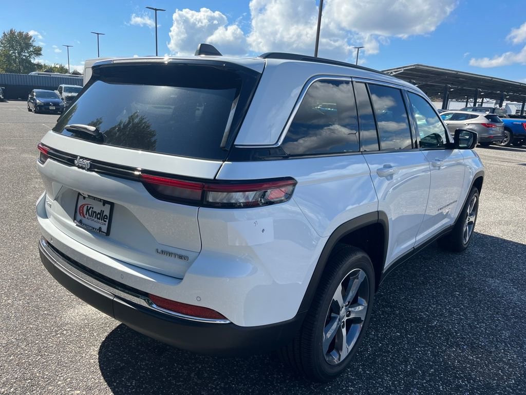 New 2025 Jeep Grand Cherokee Limited image 30
