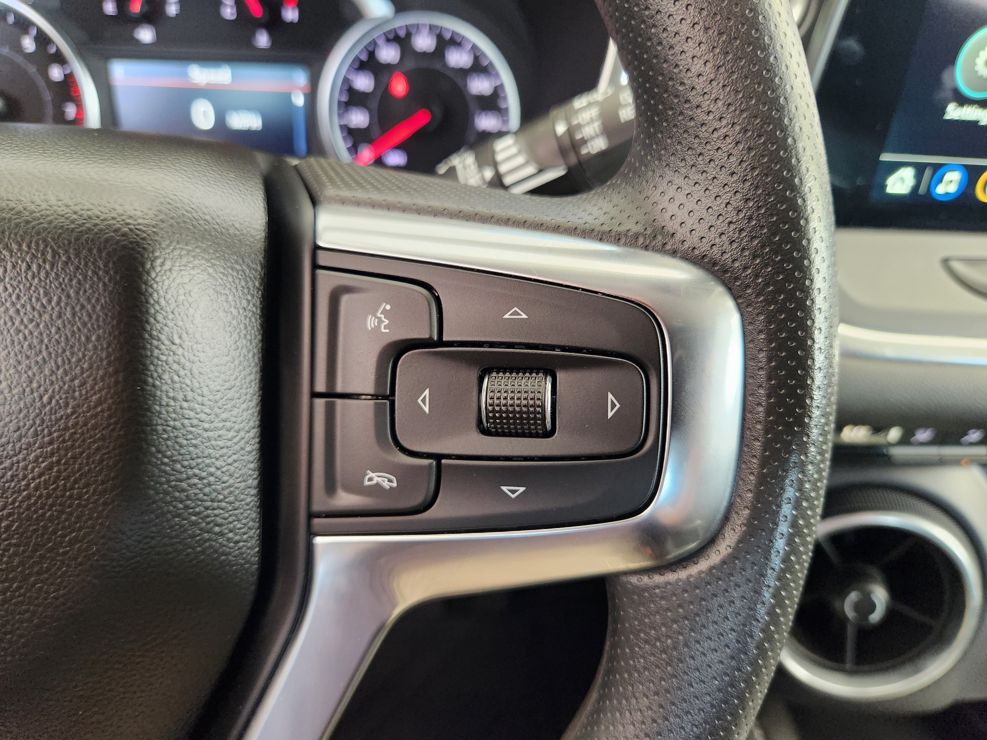 Used 2024 Chevrolet Blazer LT w/ Convenience Package FWD image 31