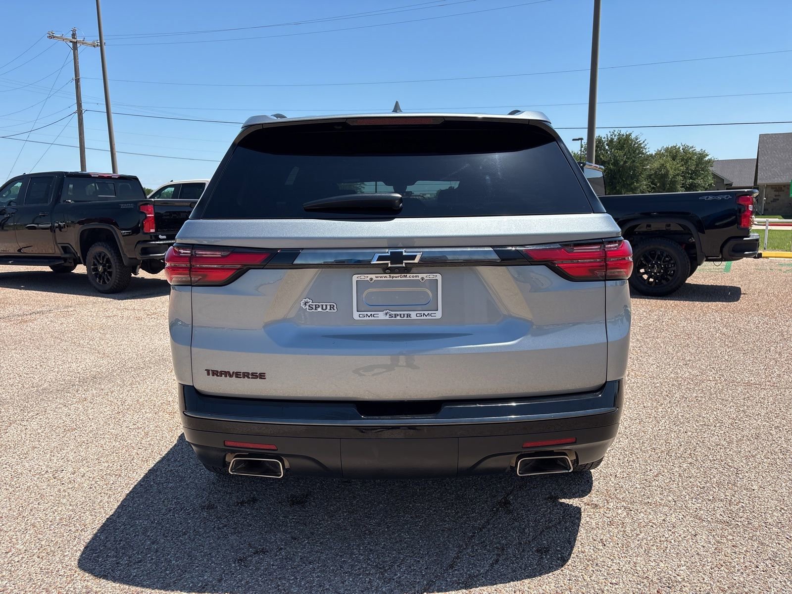Used 2023 Chevrolet Traverse Premier w/ Redline Edition FWD image 5