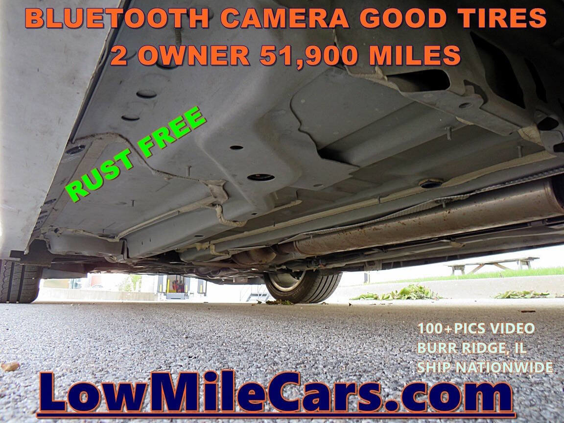 Used 2017 Chevrolet Impala LT w/ Convenience Package image 3