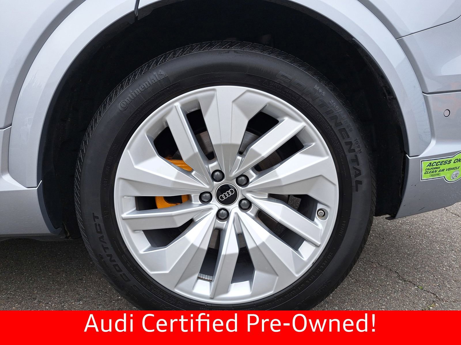 Certified 2023 Audi e-tron S Premium Plus image 37