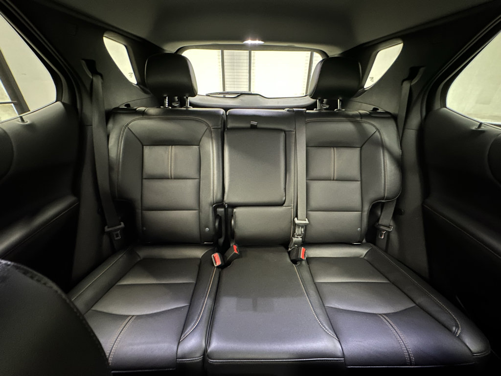Used 2024 Chevrolet Equinox Premier FWD image 33