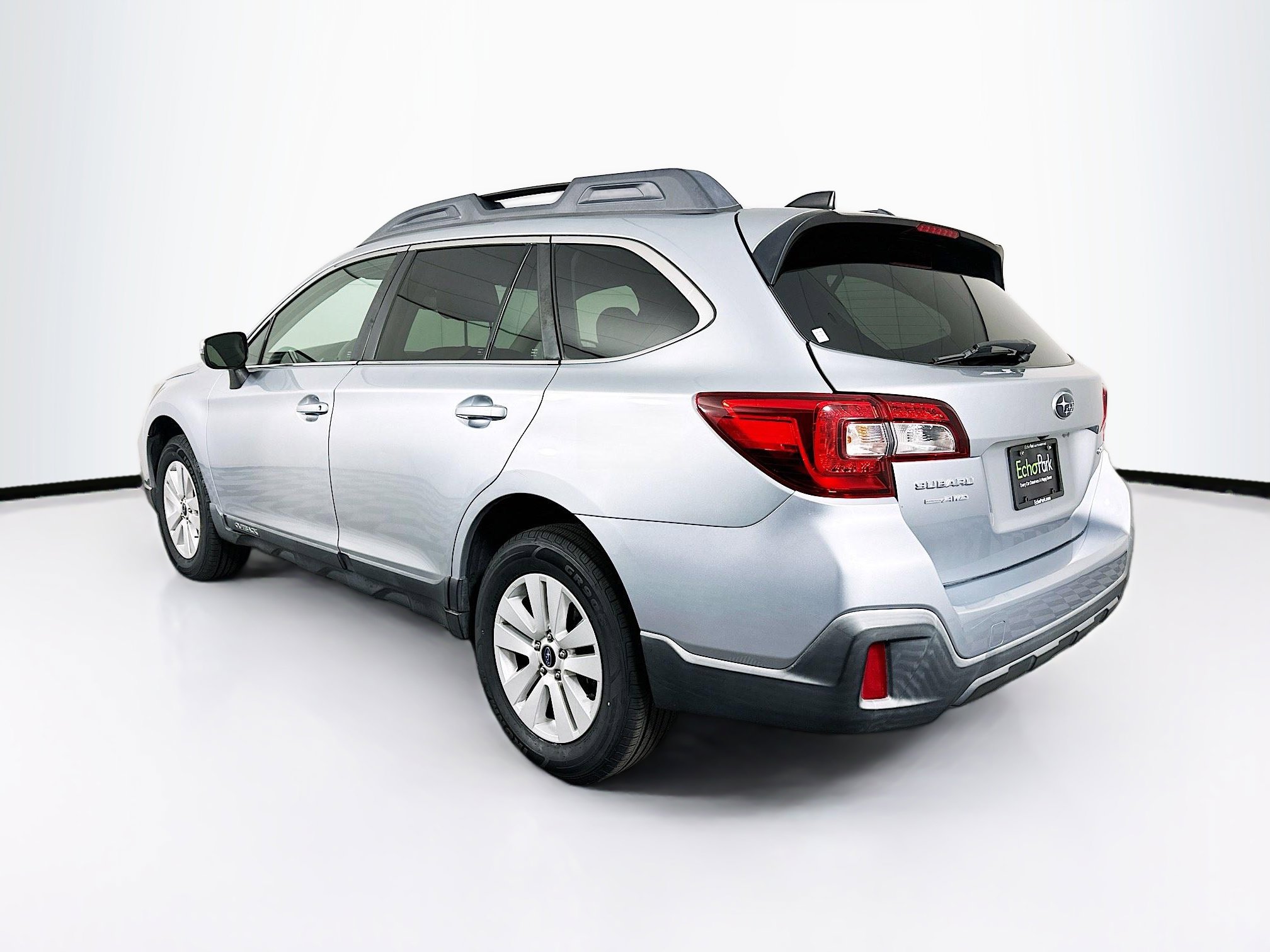 Used 2019 Subaru Outback 2.5i Premium image 5