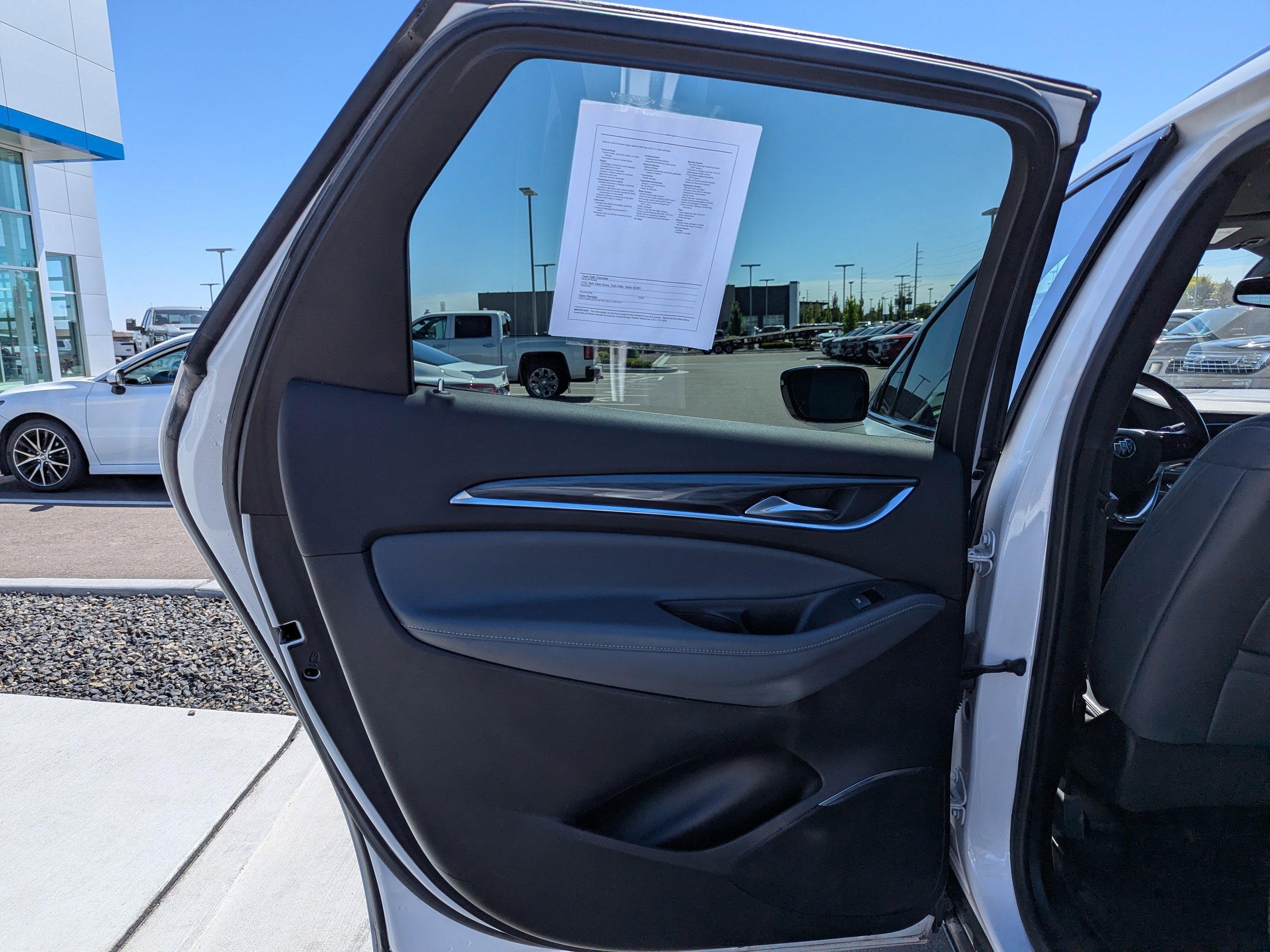 Certified 2022 Buick Enclave Essence w/ Experience Buick Package AWD/4WD image 30