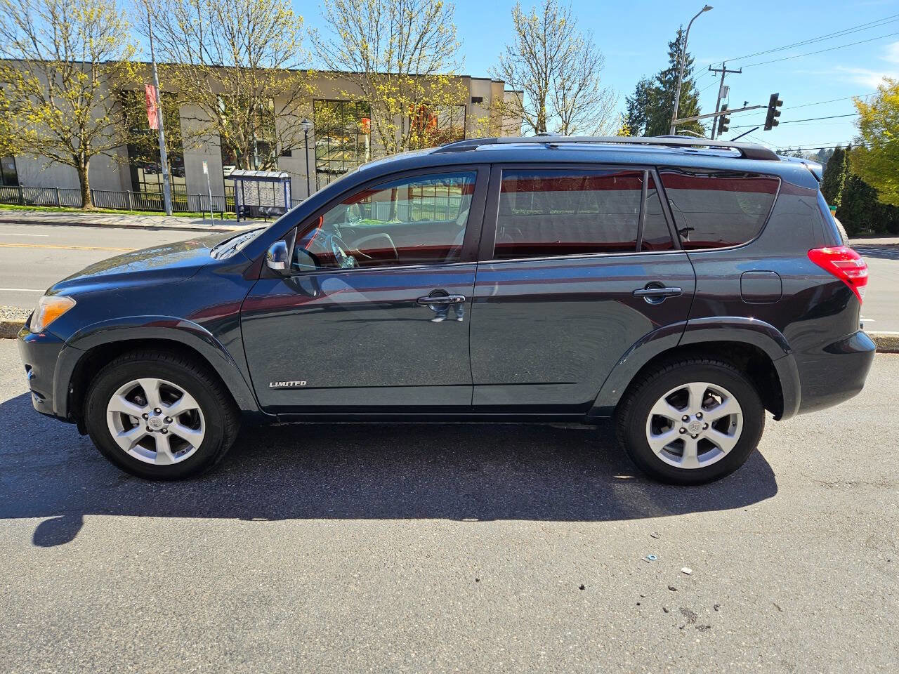 Used 2012 Toyota RAV4 Limited w/ Premium Plus Value Pkg image 2