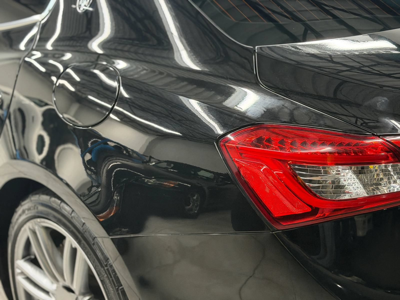 Used 2017 Maserati Ghibli S RWD image 12