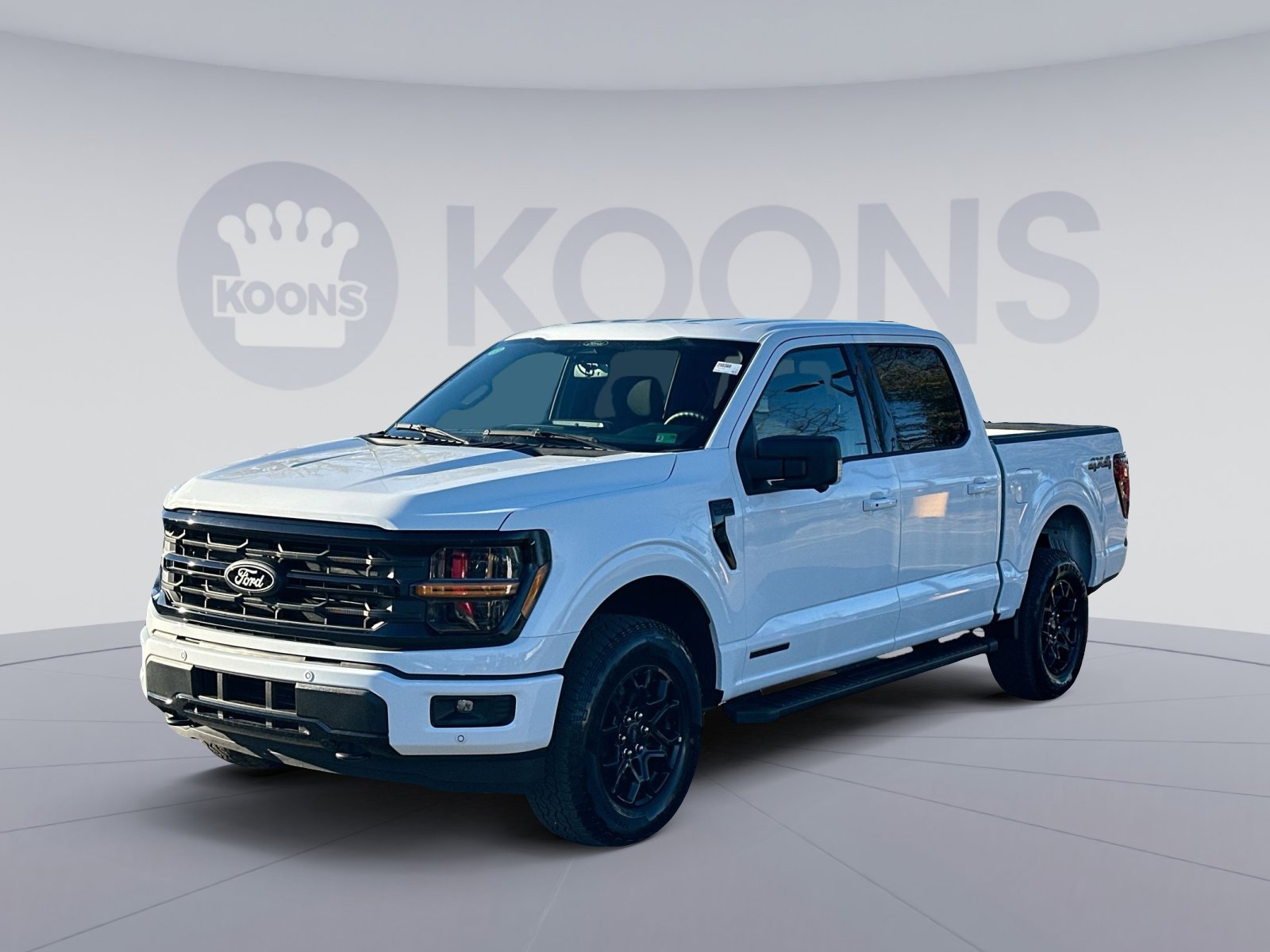 New 2025 Ford F150 XLT w/ Equipment Group 302A MID