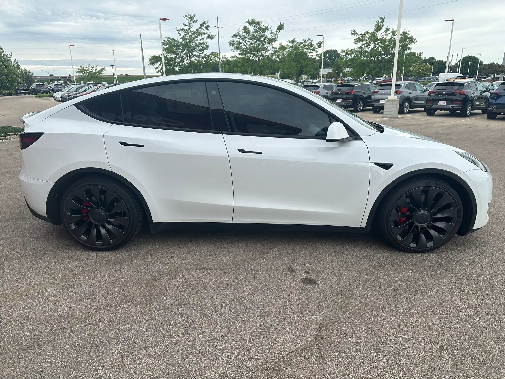 Used 2022 Tesla Model Y Performance AWD/4WD image 4
