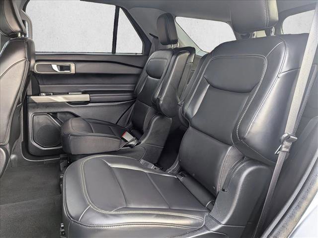 Used 2021 Ford Explorer XLT w/ Equipment Group 202A image 16