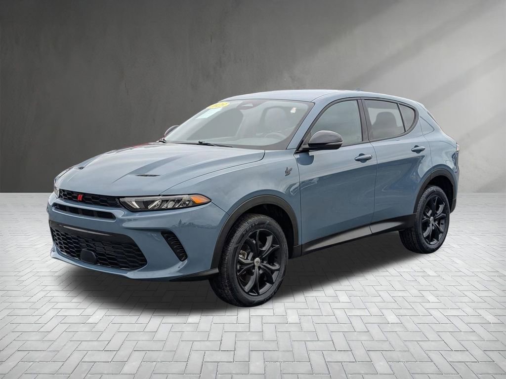 Used 2023 Dodge Hornet GT w/ GT Blacktop Package image 2