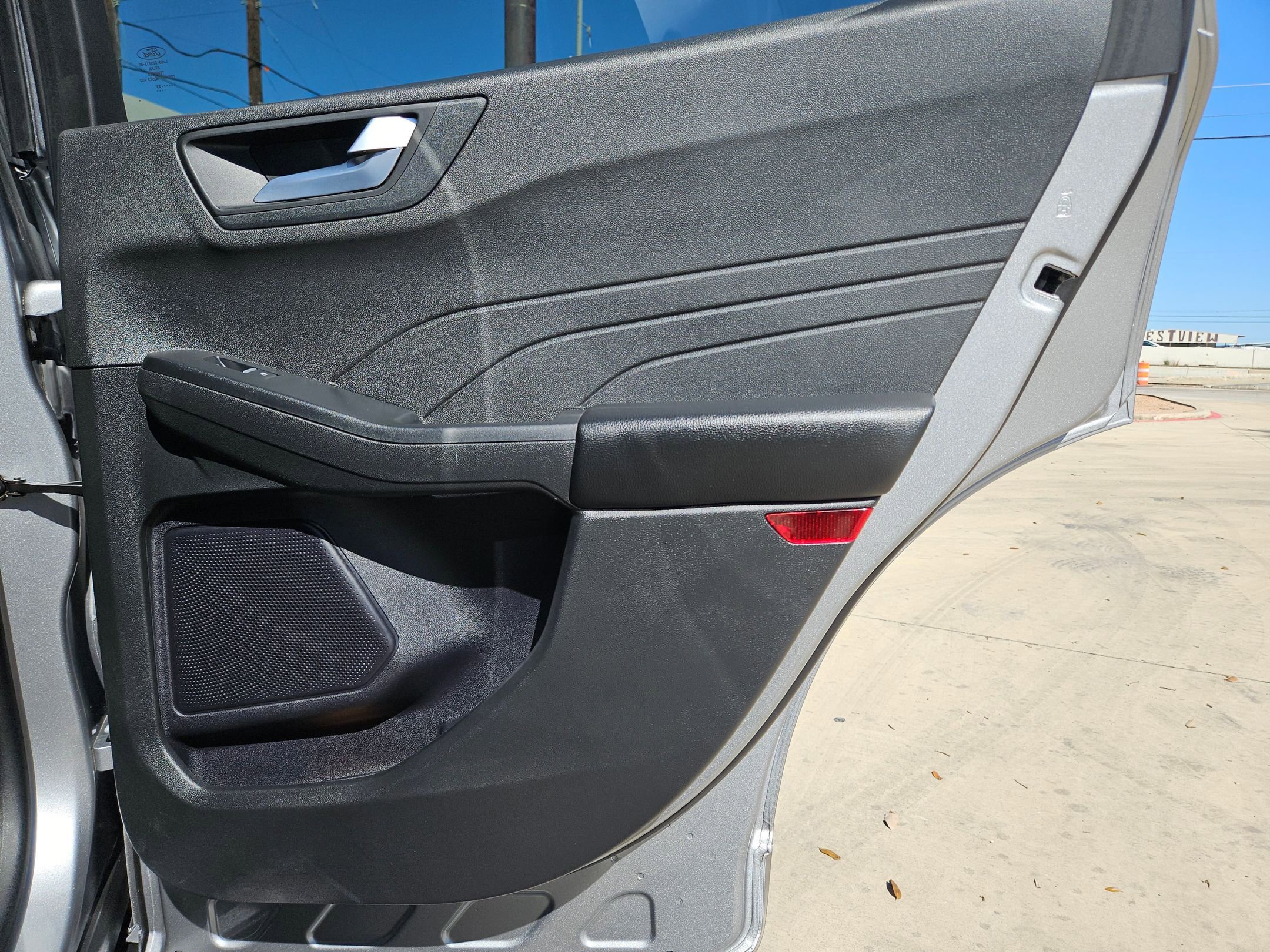 Used 2024 Ford Escape ST-Line image 26