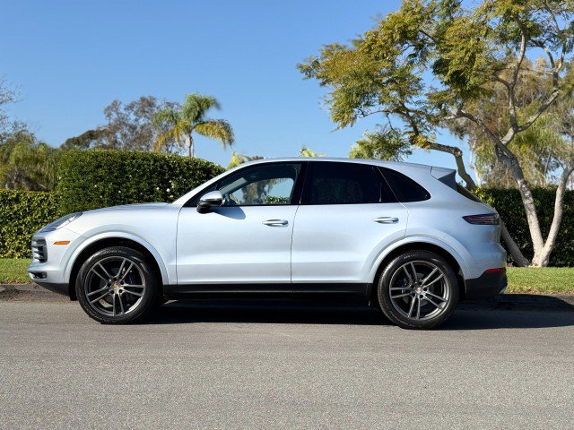 Used 2019 Porsche Cayenne AWD/4WD image 2
