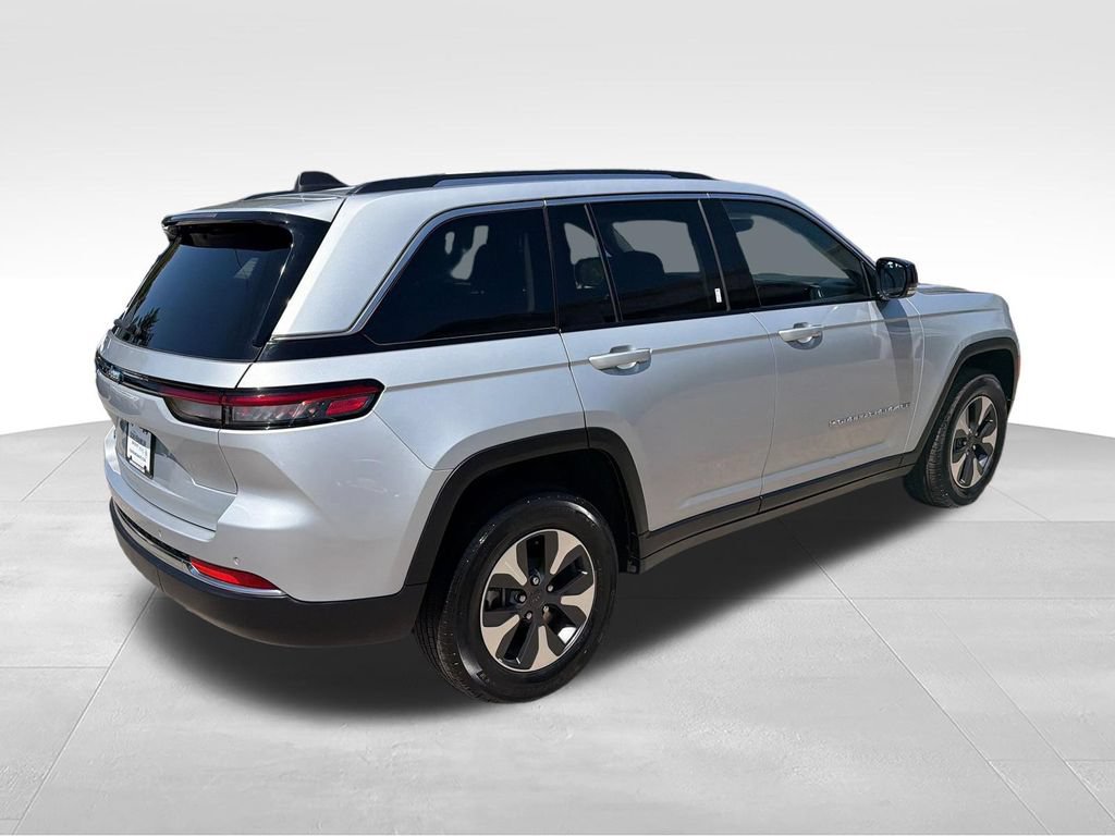 Used 2024 Jeep Grand Cherokee Limited 4xe AWD/4WD image 6