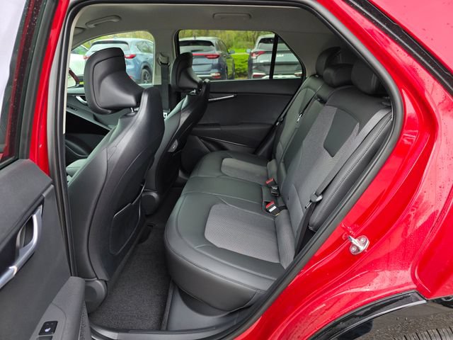 New 2026 Kia Niro Wind w/ Wind Preserve Package FWD image 17