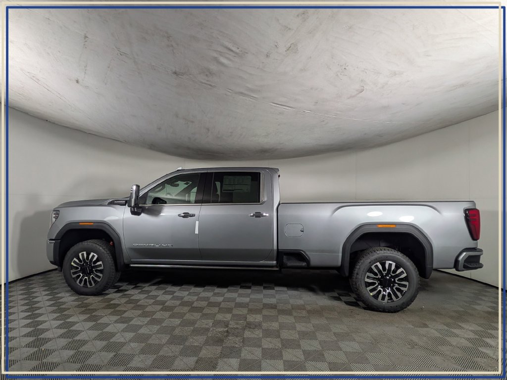 New 2026 GMC Sierra 3500 Denali Ultimate AWD/4WD image 3