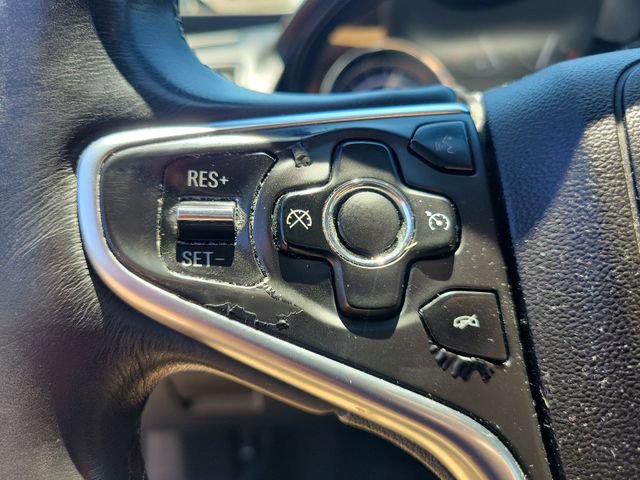 Used 2017 Buick Regal Sport Touring FWD image 31