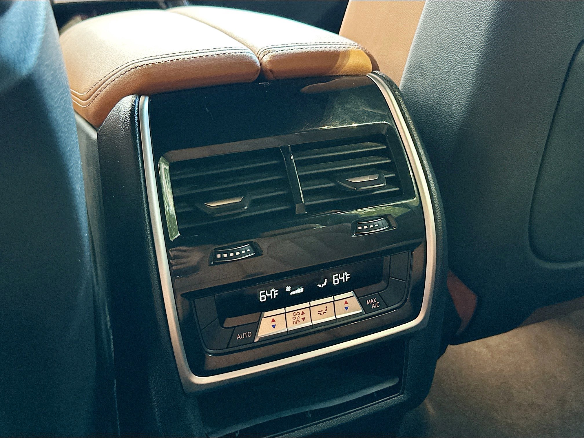 Certified 2023 BMW X7 xDrive40i w/ M Sport Package image 26