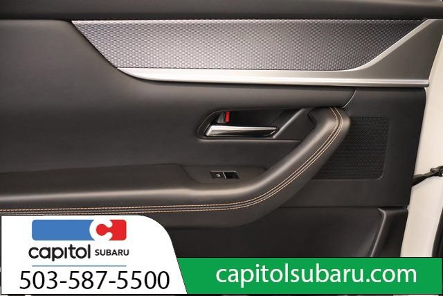 Used 2024 MAZDA CX-90 Plug-In Hybrid w/ Preferred AWD/4WD image 31
