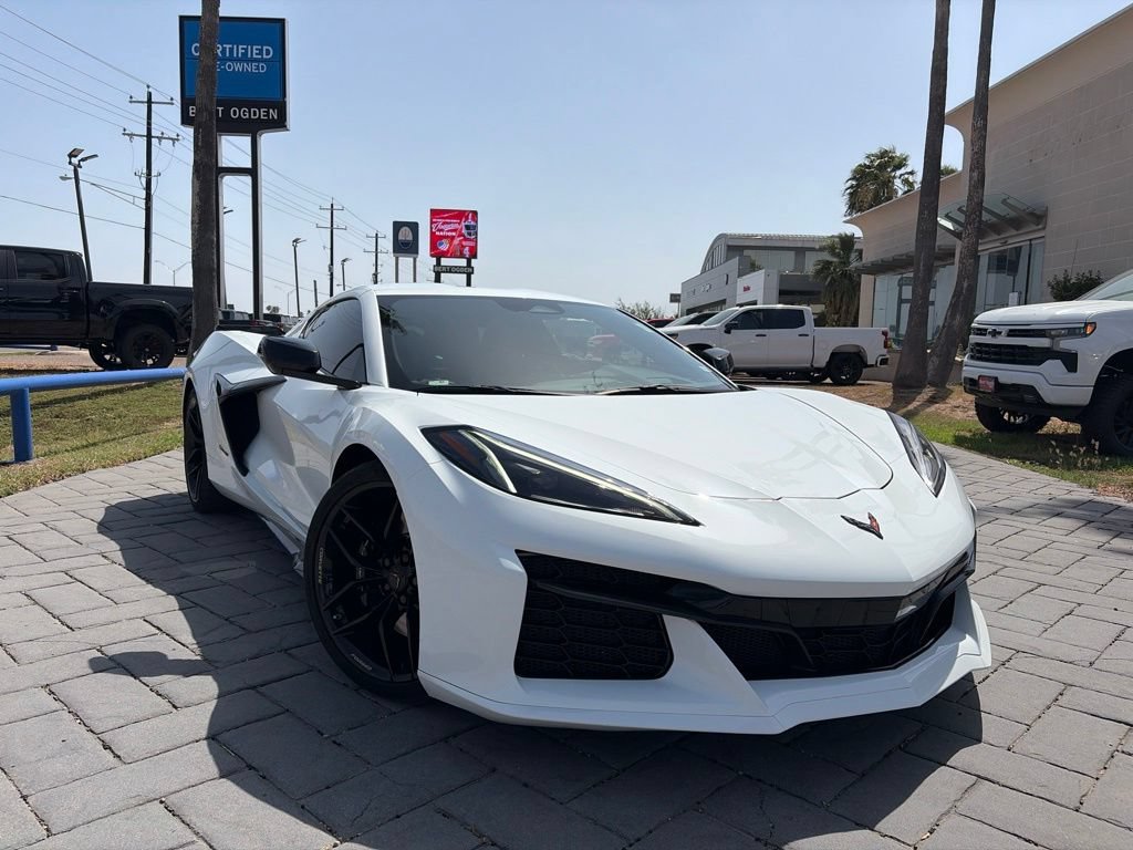 Used 2025 Chevrolet Corvette Z06 w/ Battery Protection Package