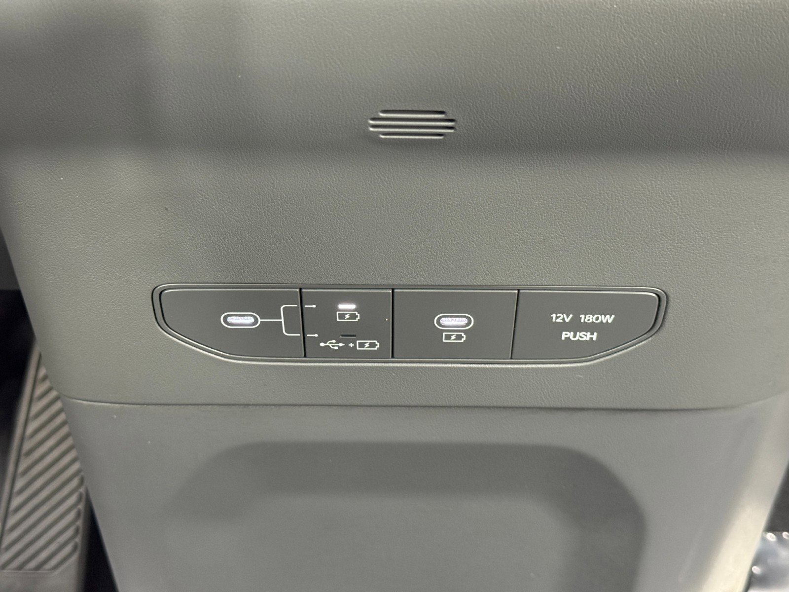 Used 2024 Kia EV9 Wind image 34