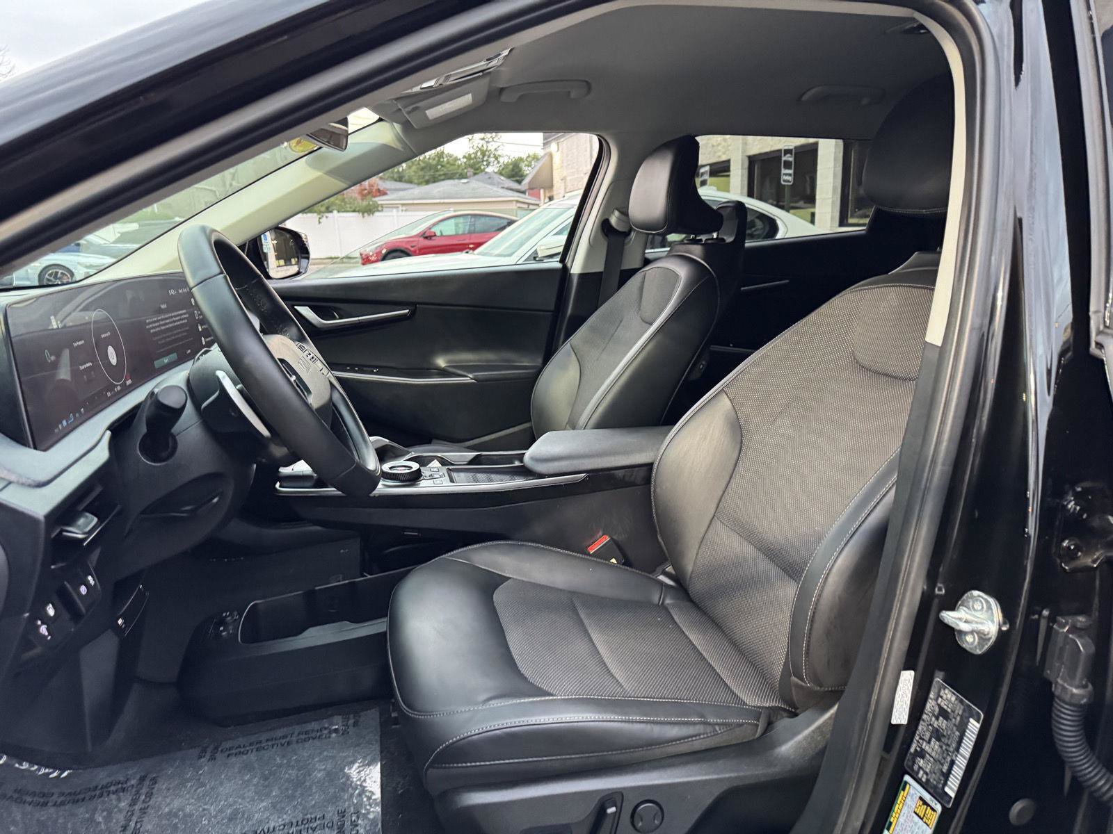 Used 2024 Kia EV6 Light RWD image 21