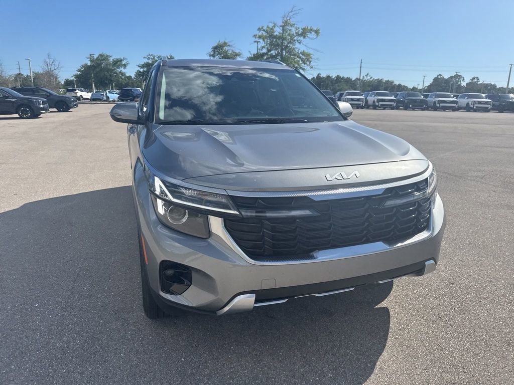 Certified 2024 Kia Seltos EX AWD/4WD image 5