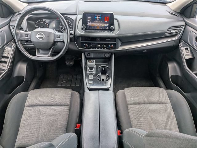 Used 2025 Nissan Rogue SV FWD image 13