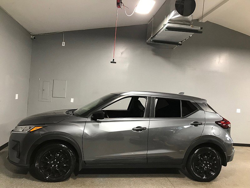 Used 2022 Nissan Kicks S FWD image 6