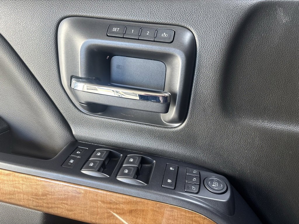 Used 2018 Chevrolet Silverado 1500 LTZ image 5
