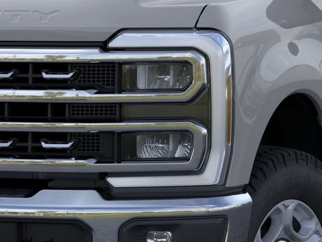 New 2026 Ford F250 XLT w/ XLT Premium Package AWD/4WD image 18
