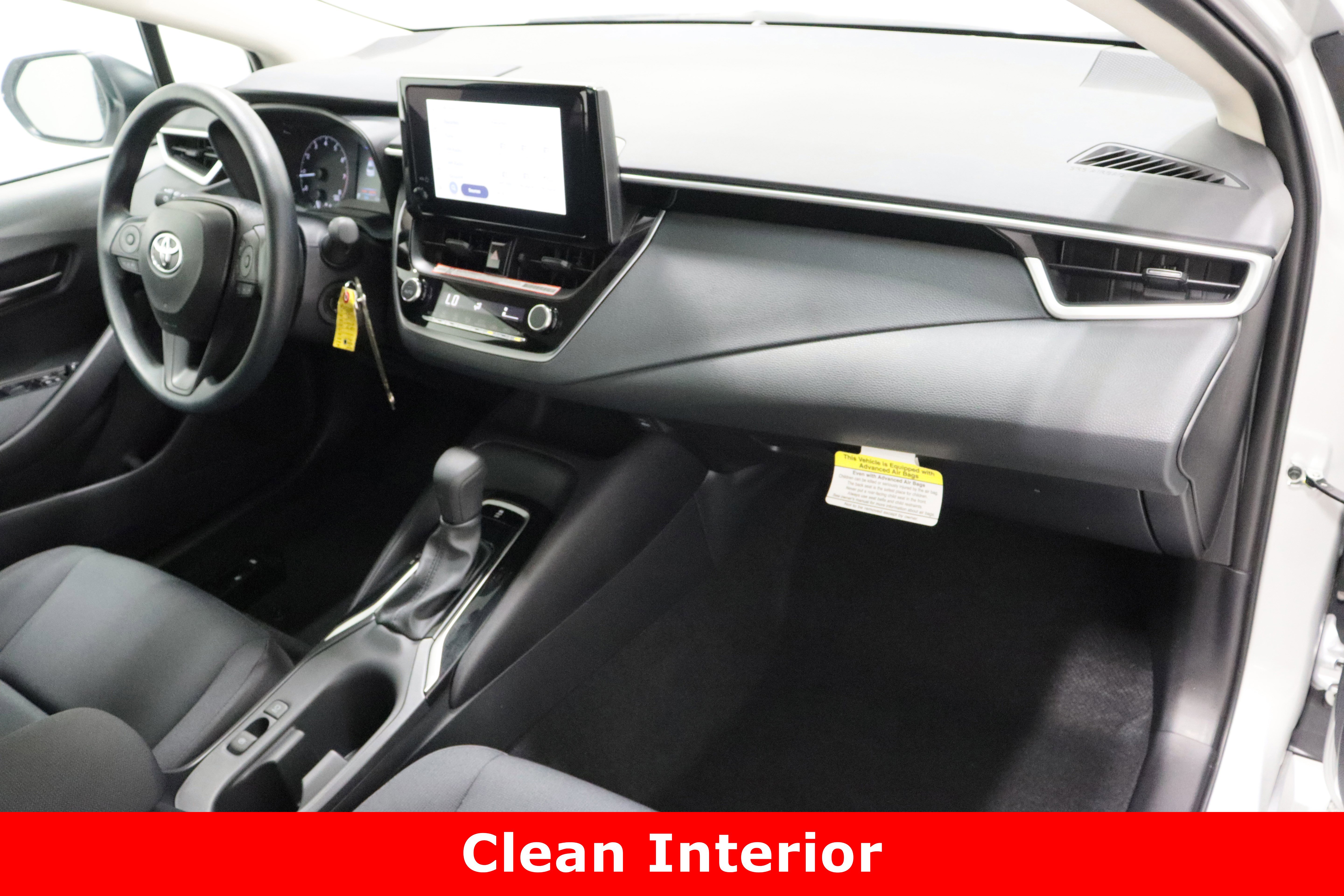 Used 2025 Toyota Corolla LE image 32