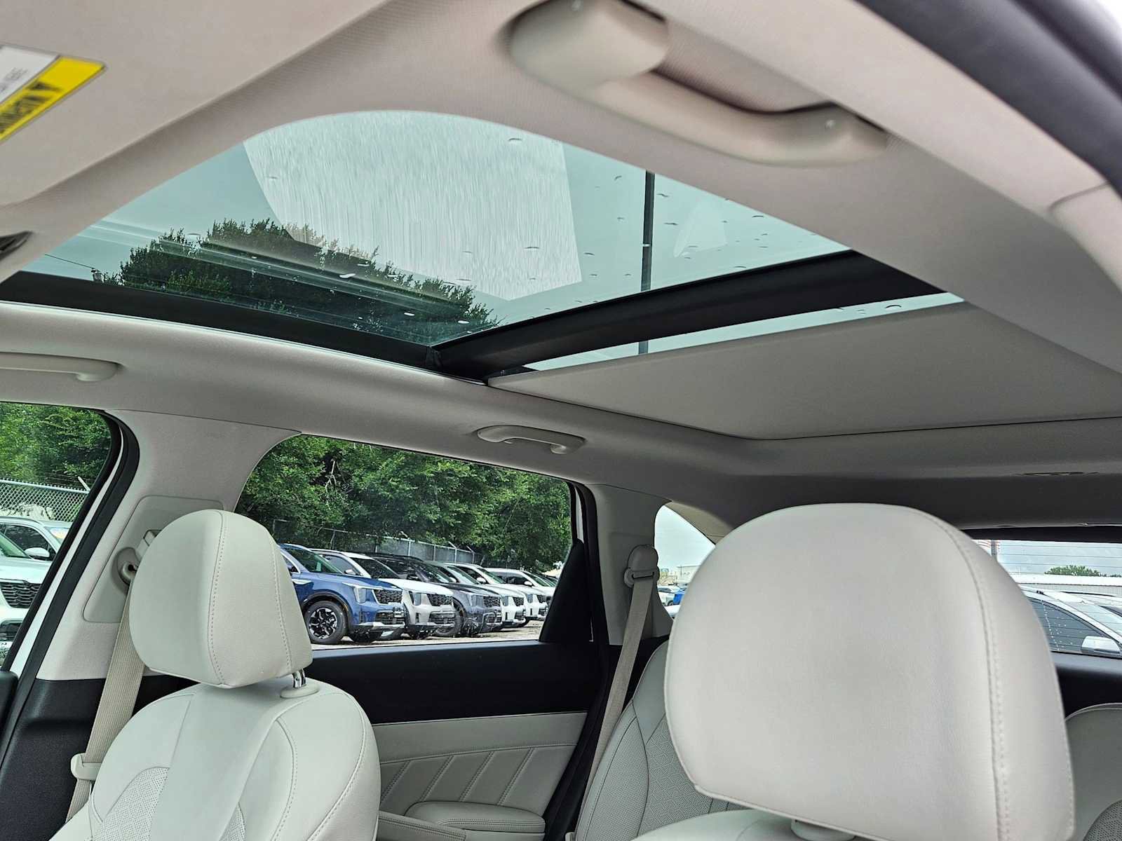 Used 2022 Kia Sorento SX Prestige w/ Panoramic Sunroof Package AWD/4WD image 16