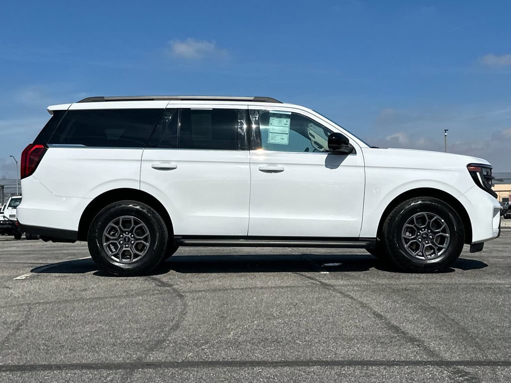 Certified 2025 Ford Expedition Active AWD/4WD image 2