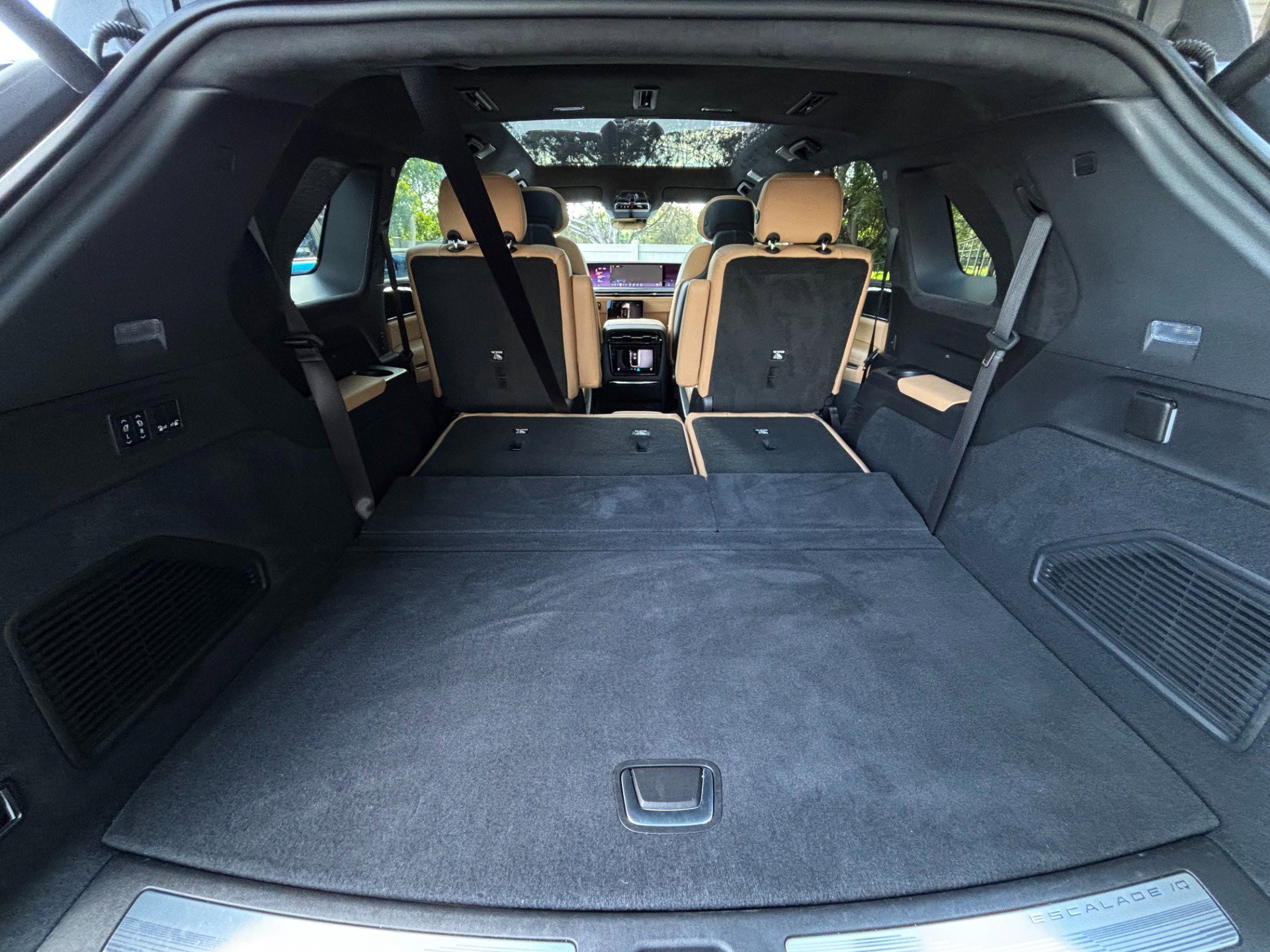 Used 2026 Cadillac Escalade IQ Luxury 2 AWD/4WD image 41