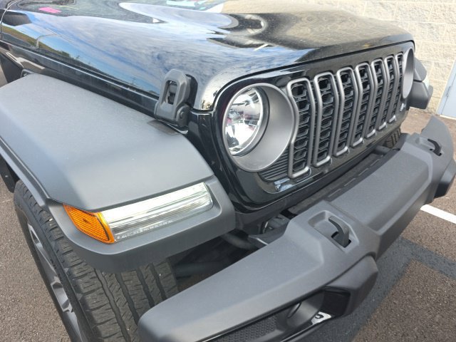 Used 2025 Jeep Wrangler Unlimited Sport S 4xe w/ Convenience Group AWD/4WD image 11
