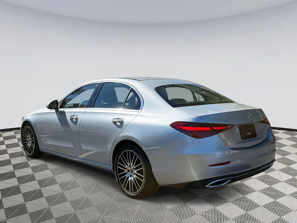 Used 2022 Mercedes-Benz C 300 4MATIC Sedan image 4