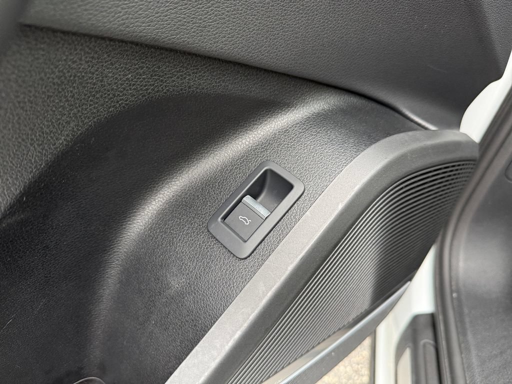 Used 2024 Audi SQ5 Premium Plus AWD/4WD image 31