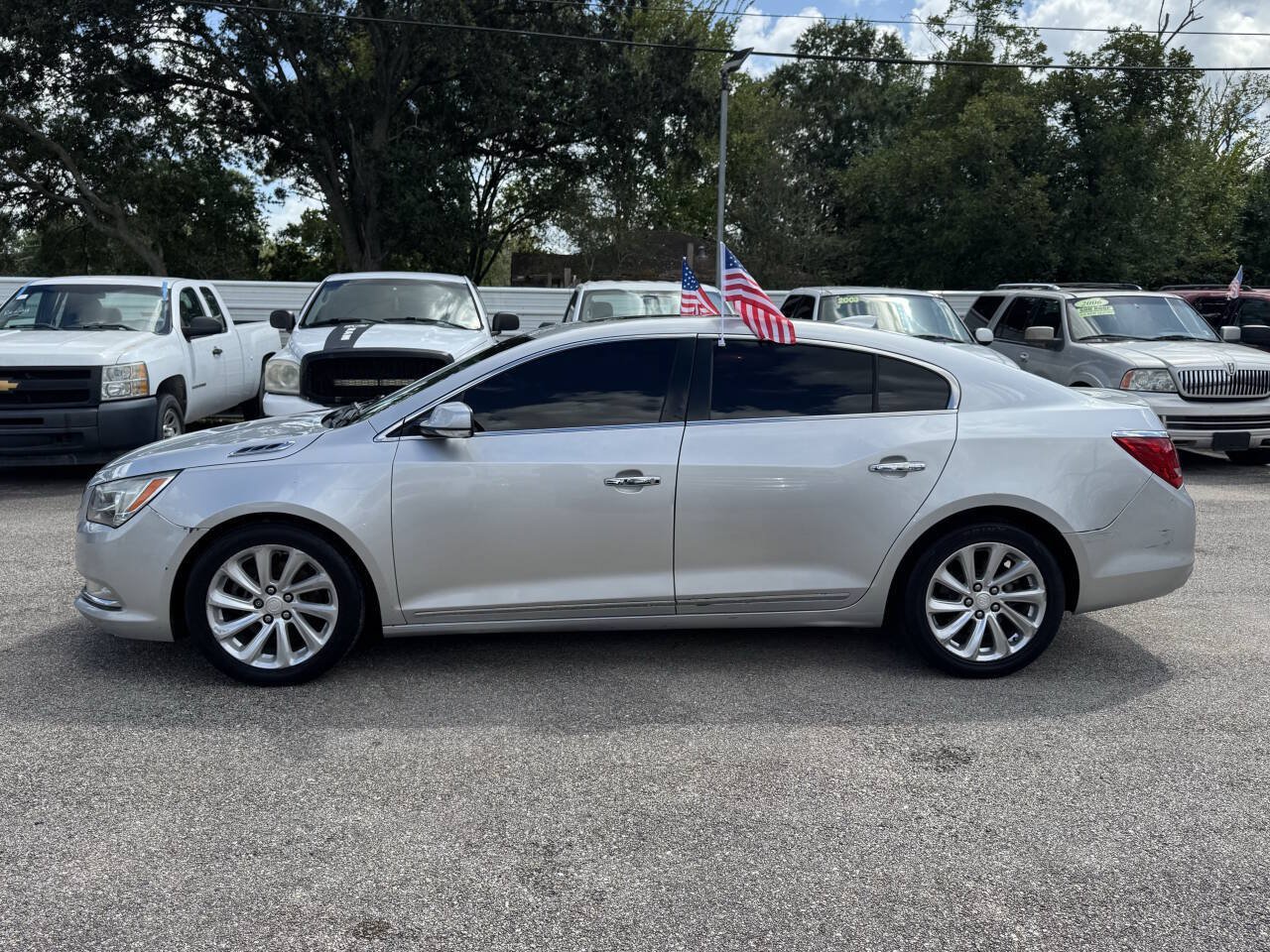 Used 2016 Buick LaCrosse Leather FWD image 9