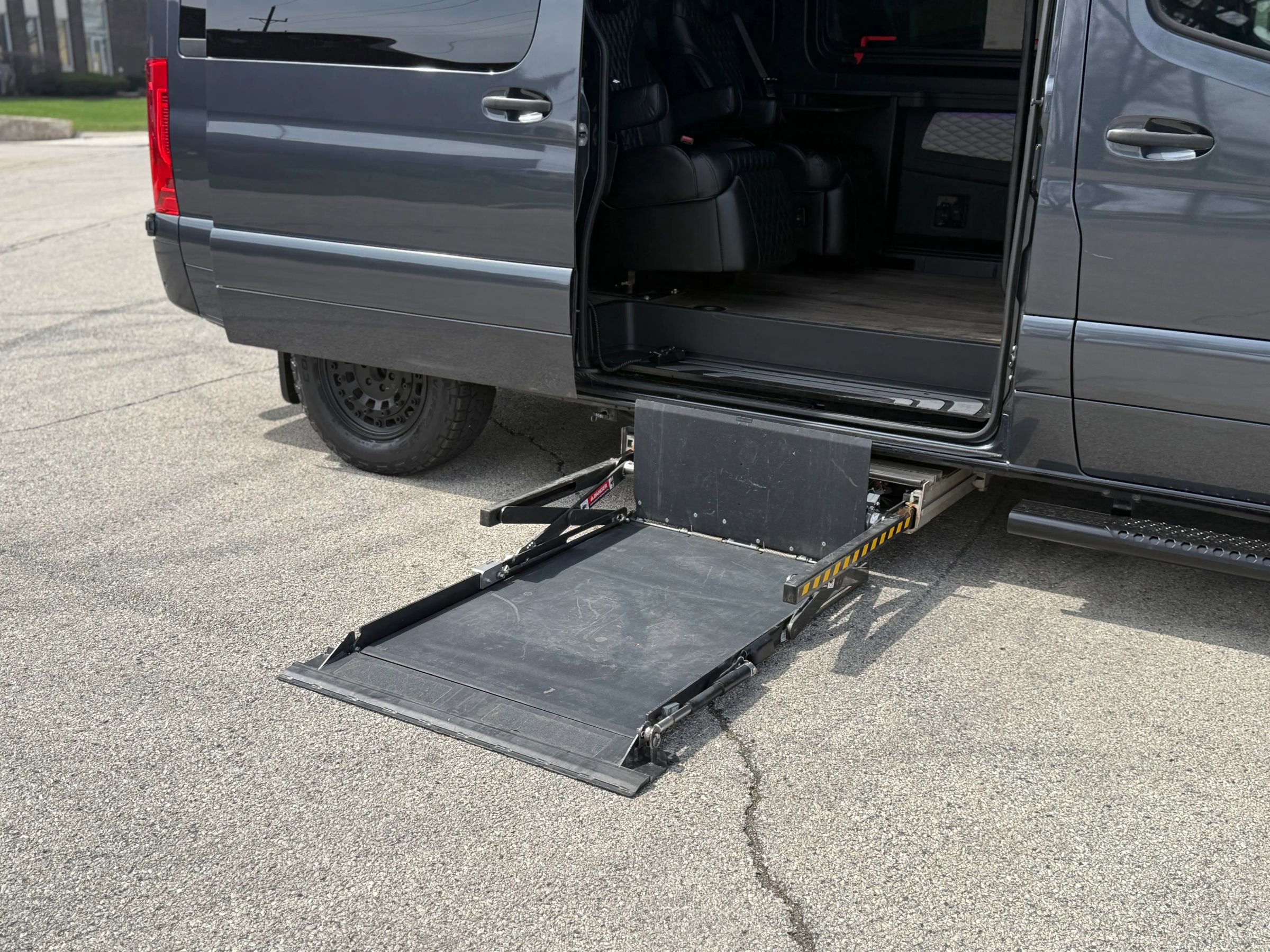 Used 2022 Mercedes-Benz Sprinter 2500 image 8