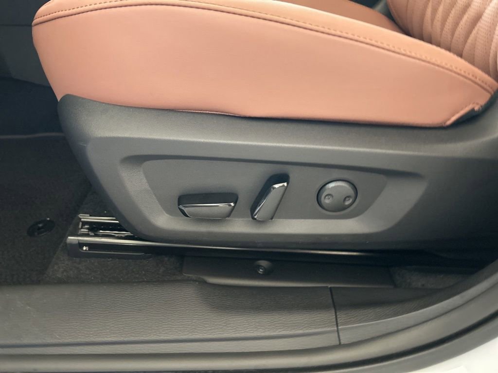 New 2026 Mitsubishi Outlander SEL image 43