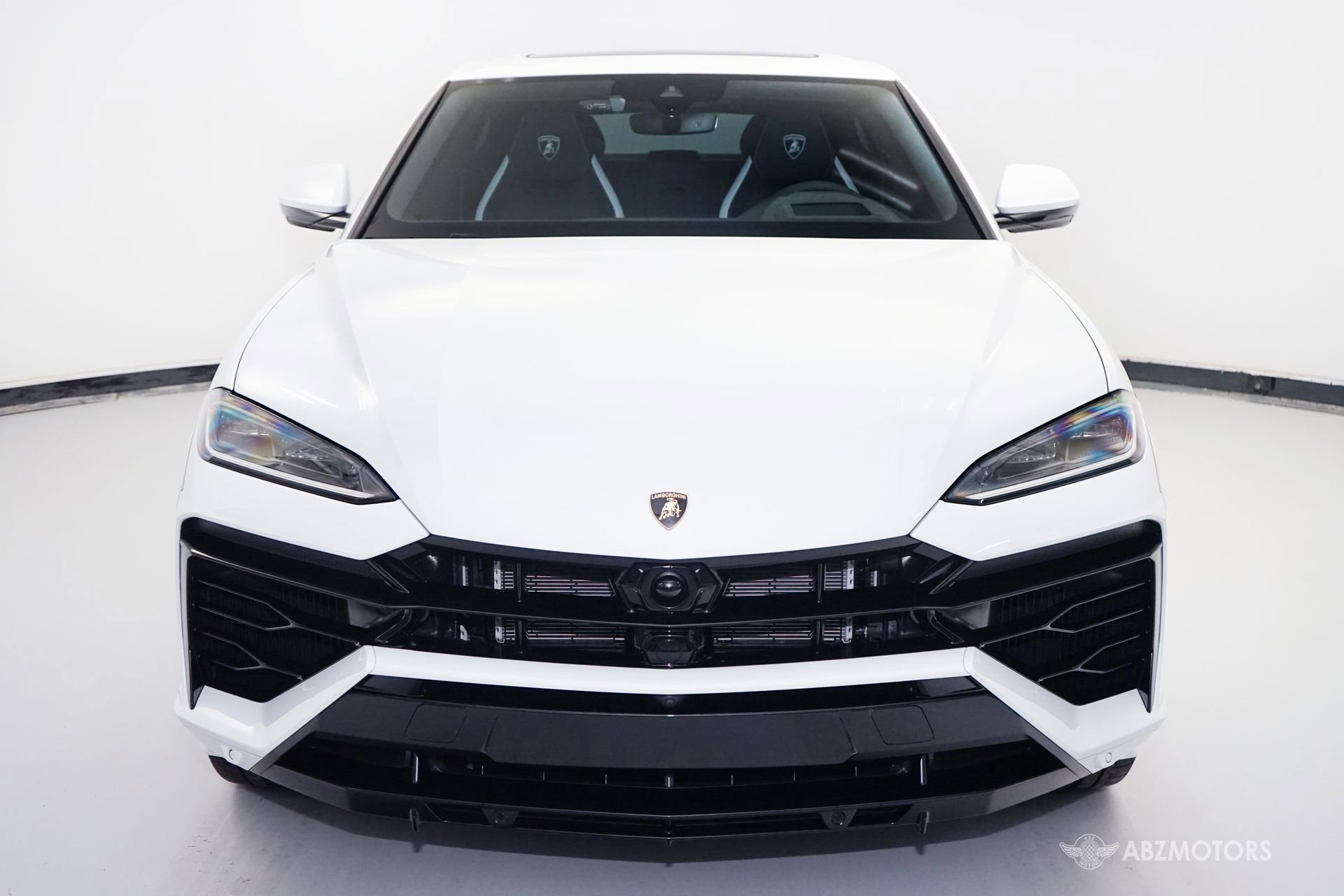 Used 2026 Lamborghini Urus SE image 3