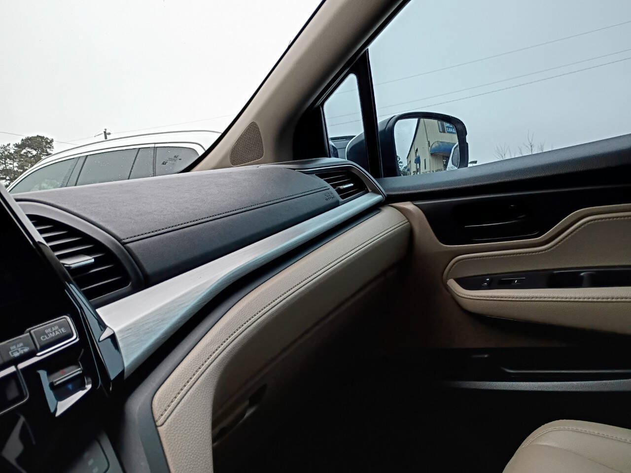 Used 2019 Honda Odyssey EX-L image 18
