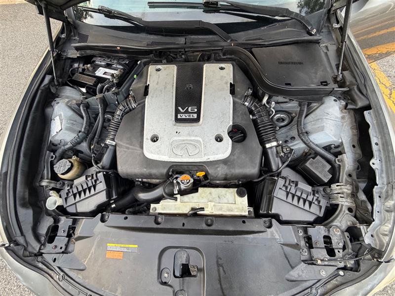 Used 2010 INFINITI G37 Convertible w/ Premium Pkg RWD image 40