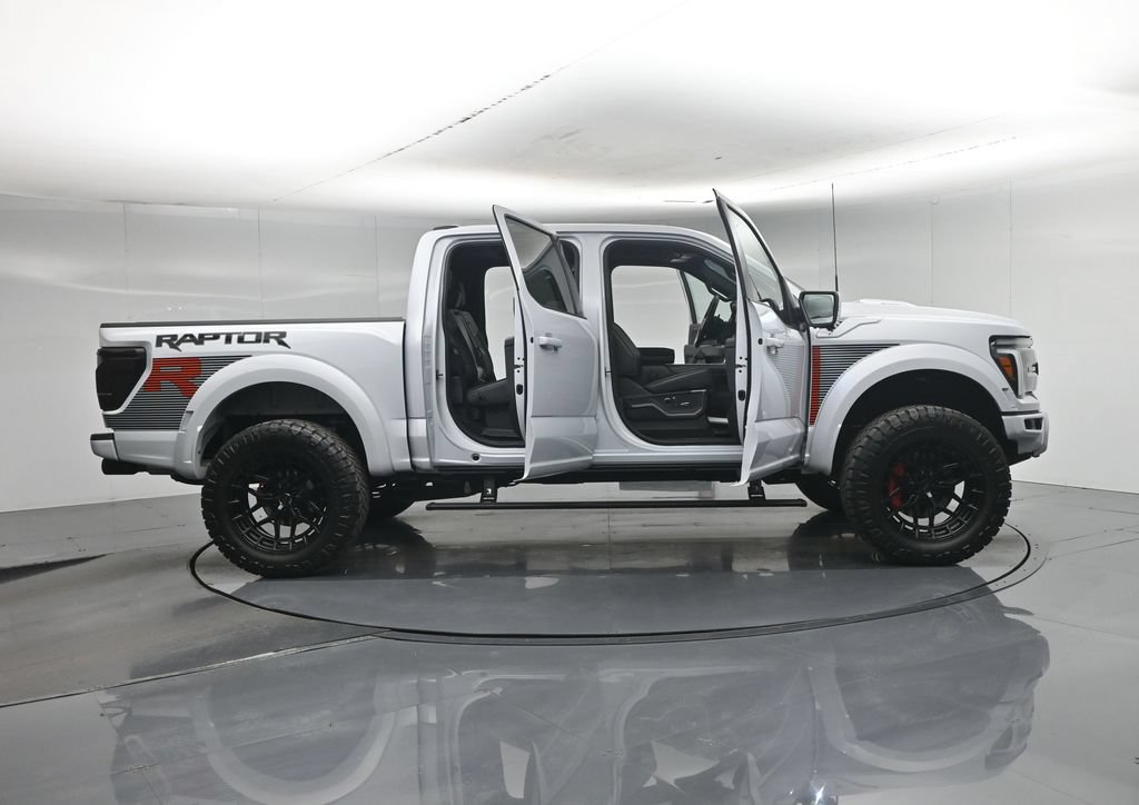 Used 2025 Ford F150 Raptor w/ Equipment Group 803A Raptor R AWD/4WD image 3