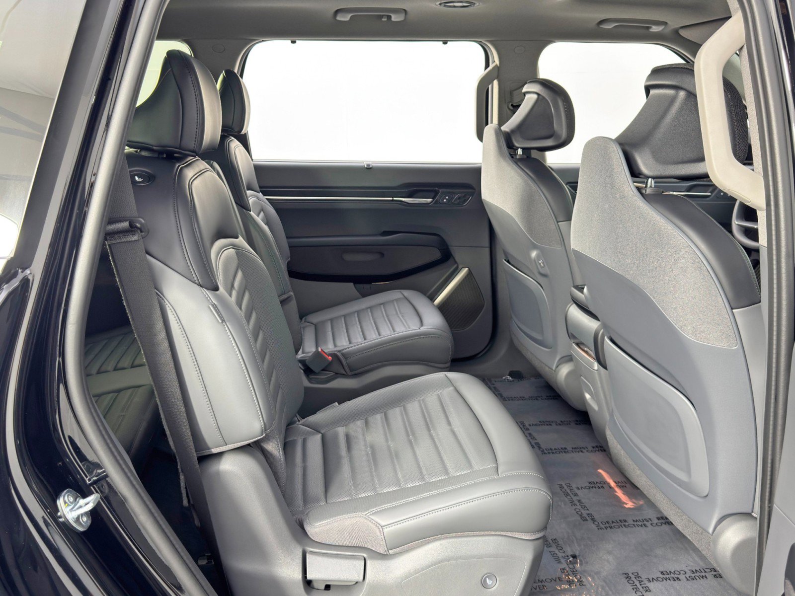 Used 2026 Kia EV9 Land image 44