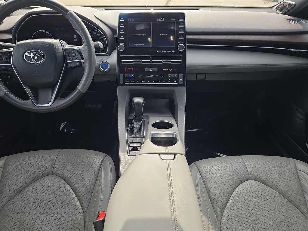 Used 2021 Toyota Avalon Limited image 16